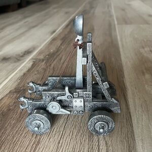 Denix Miniature Medieval Catapult One Piece Gray Metal Construction 5.5" x 5.5